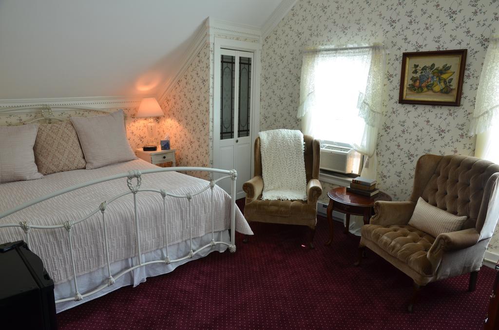 Victoria Inn Хамптън Екстериор снимка